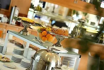 Troja Hotel 4*