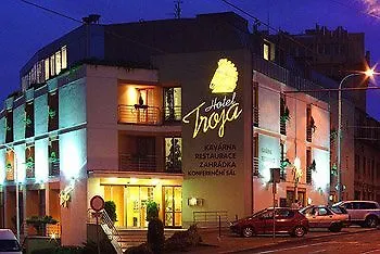 トロヤ 4*