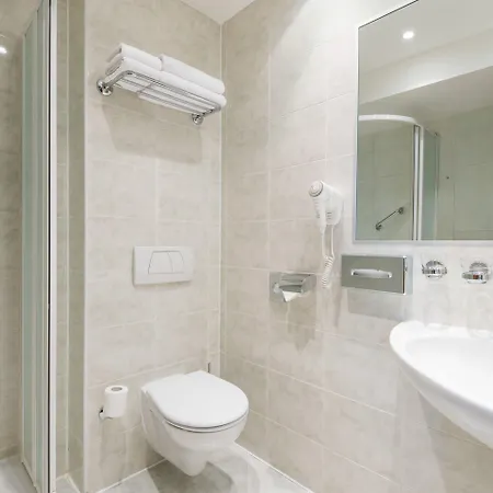 Troja 4* Prague