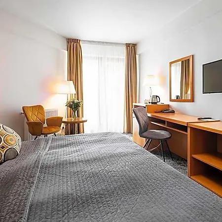 Hotel Troja 4*