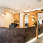 Hotel Troja 4*