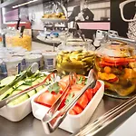 Troja Hotel 4*