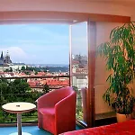 Troja Hotel 4*